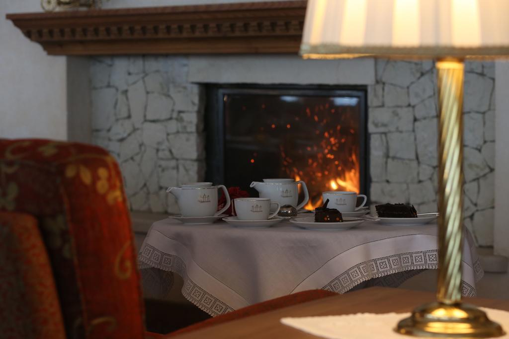 Alpen Suite Hotel Мадона ди Кампильо Екстериор снимка